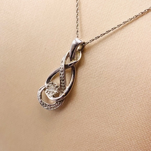 EUC Sterling Silver Double Infinity Loop Diamond - Picture 2 of 12